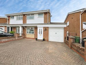 Front External- click for photo gallery